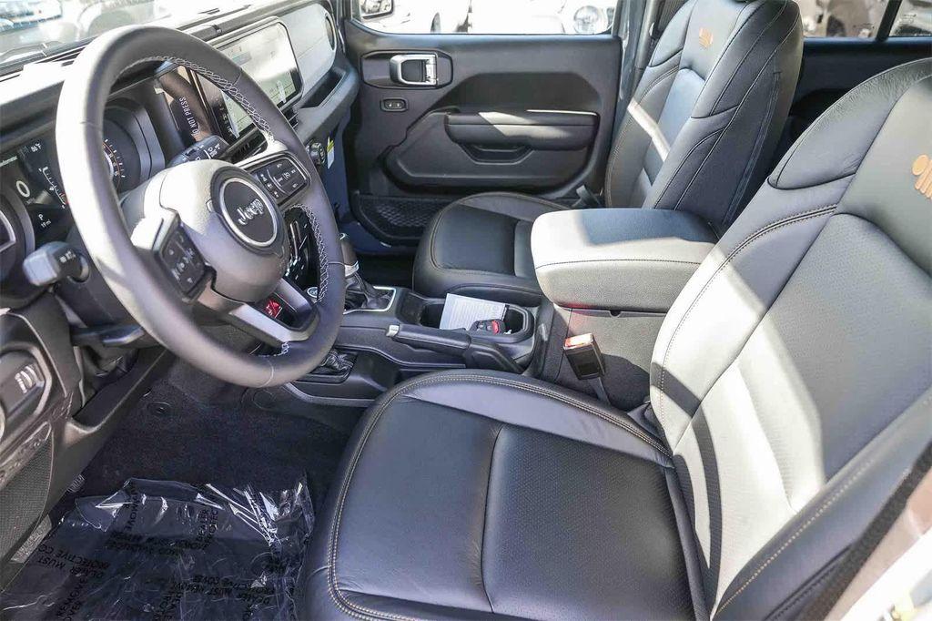 new 2025 Jeep Wrangler car, priced at $48,734