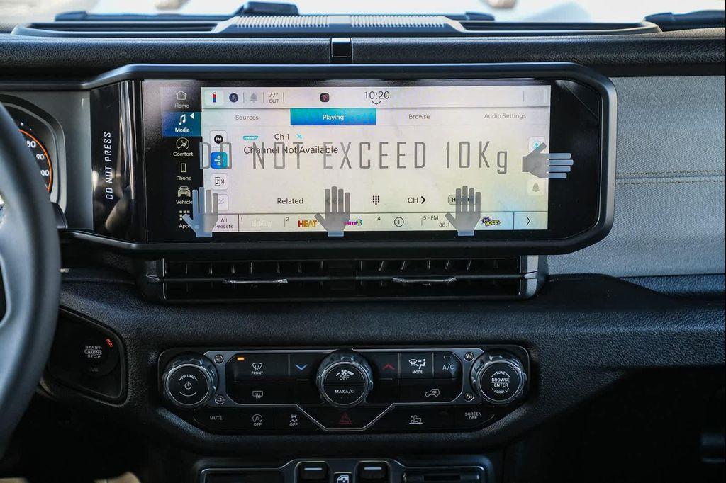 new 2026 Jeep Gladiator car, priced at $46,730