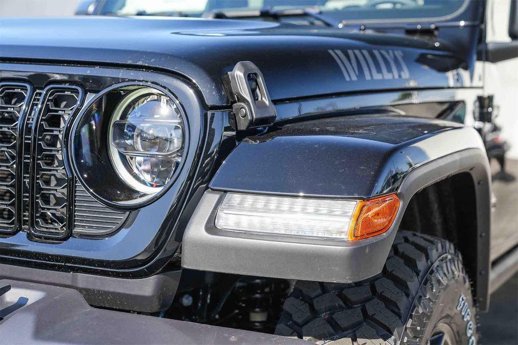 new 2026 Jeep Gladiator car, priced at $43,414