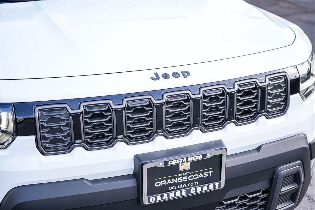 new 2026 Jeep Cherokee car, priced at $36,879