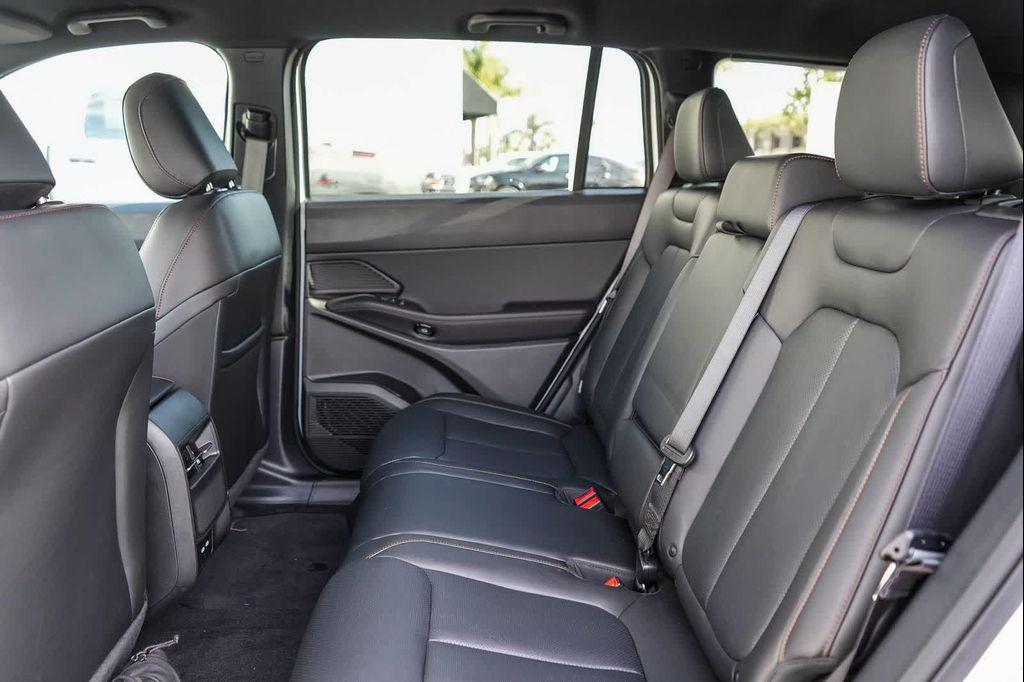 new 2026 Jeep Cherokee car, priced at $36,879