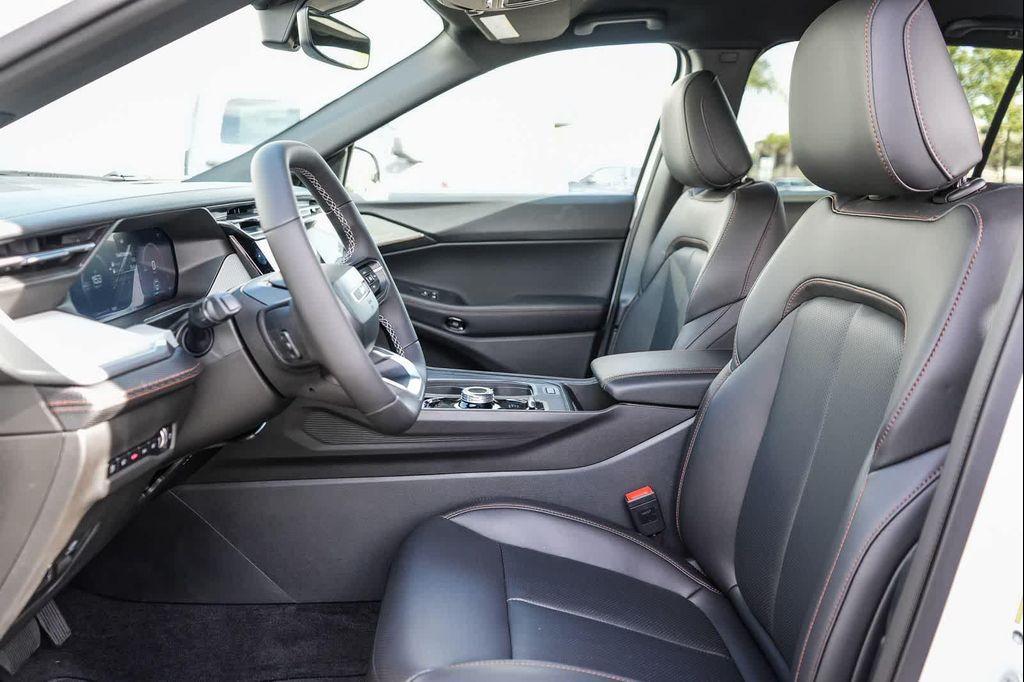 new 2026 Jeep Cherokee car, priced at $36,879
