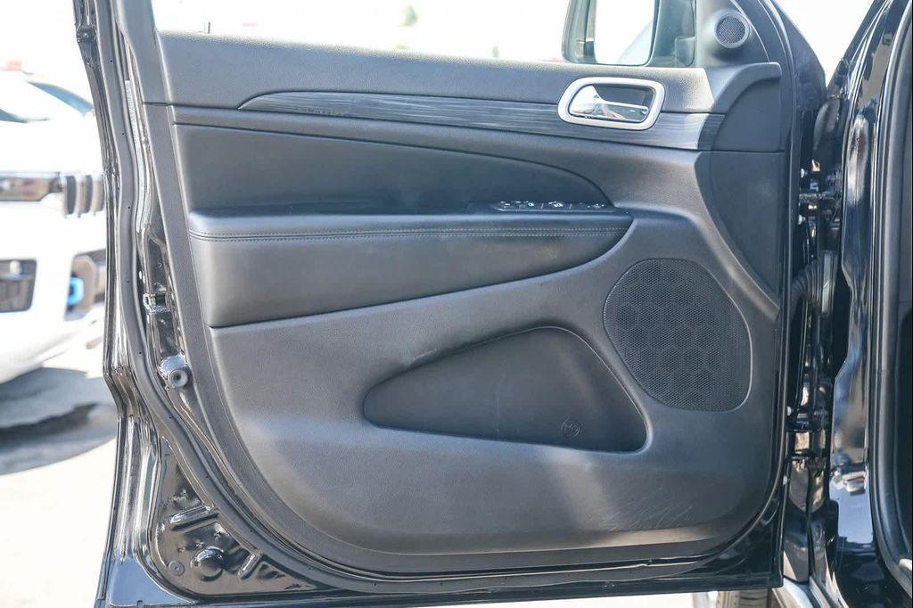 used 2021 Jeep Grand Cherokee car, priced at $22,744