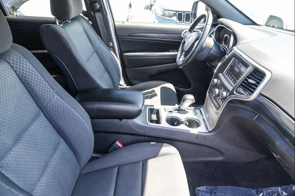 used 2021 Jeep Grand Cherokee car, priced at $22,744