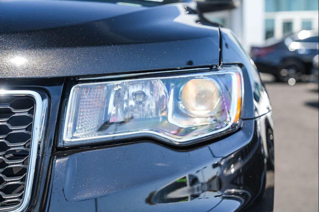 used 2021 Jeep Grand Cherokee car, priced at $22,744