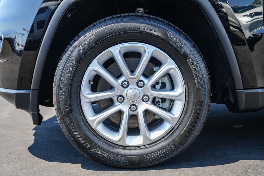 used 2021 Jeep Grand Cherokee car, priced at $22,744