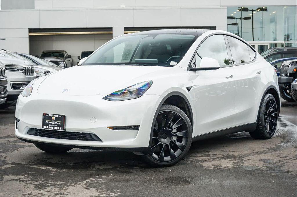 used 2024 Tesla Model Y car, priced at $33,399