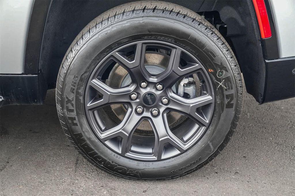 new 2026 Jeep Grand Wagoneer car, priced at $78,350