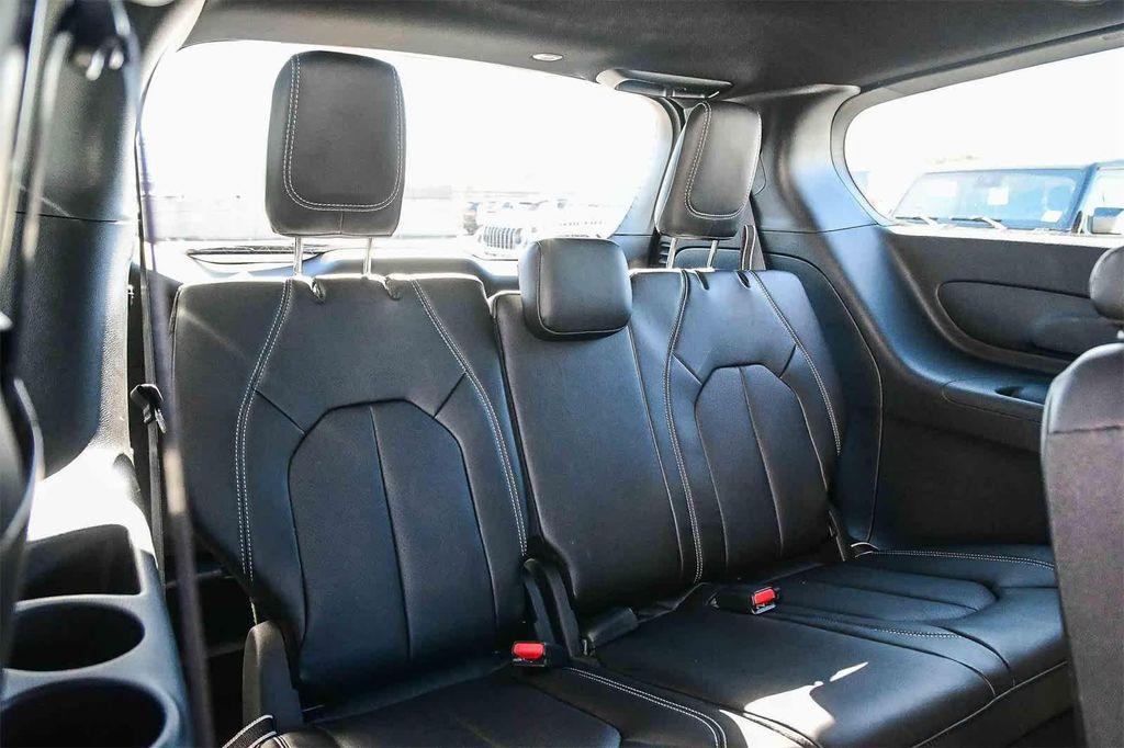 new 2026 Chrysler Pacifica car, priced at $39,189