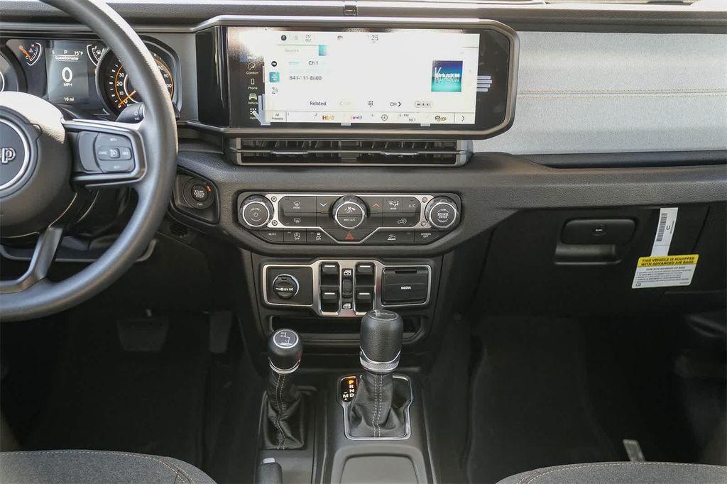 new 2026 Jeep Gladiator car, priced at $37,774