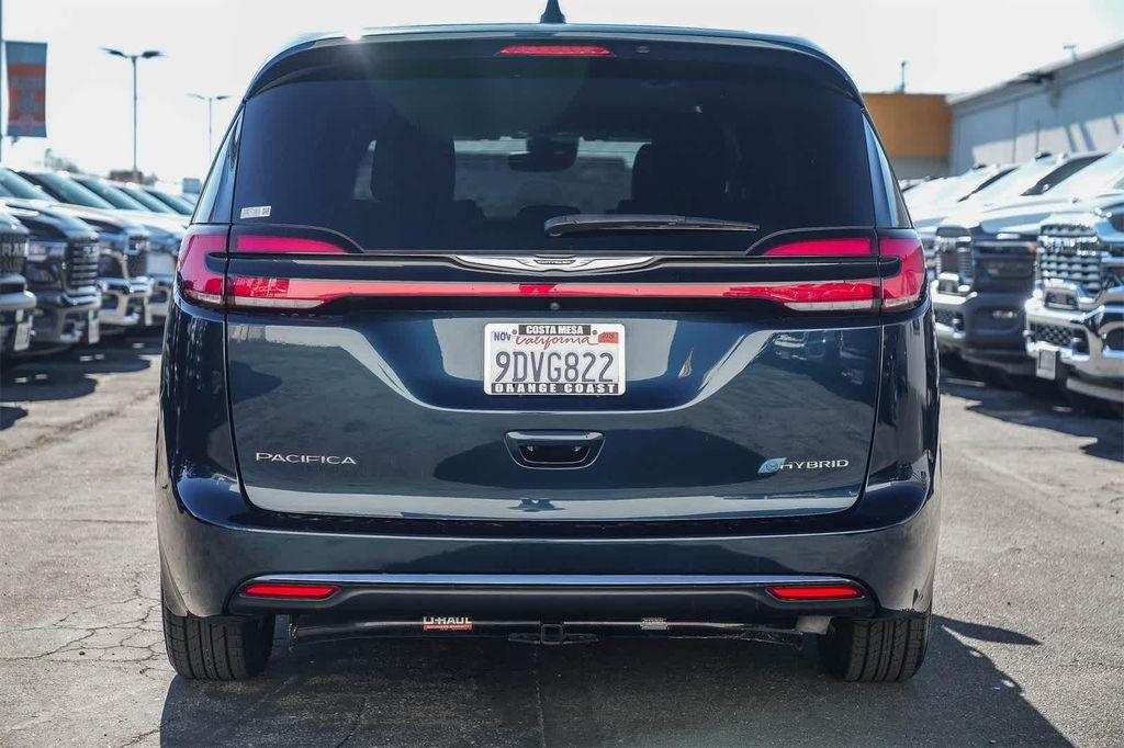 used 2022 Chrysler Pacifica Hybrid car, priced at $24,991