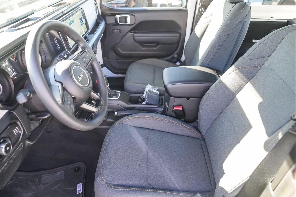 new 2026 Jeep Wrangler car, priced at $36,584