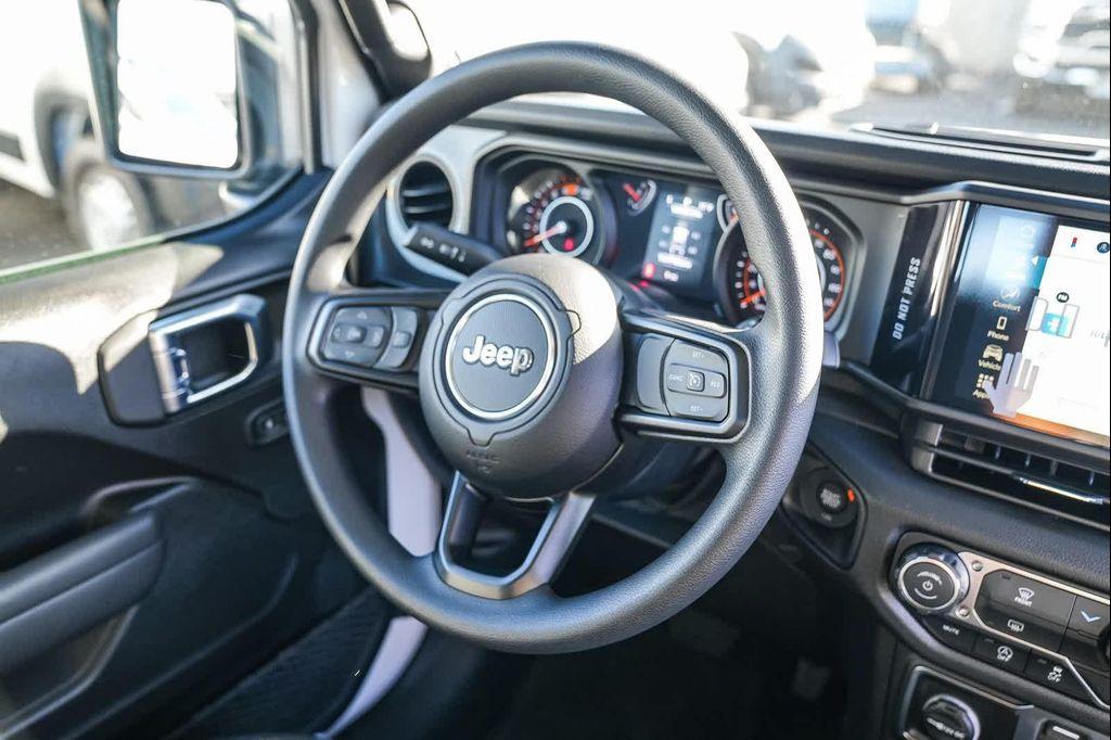 new 2026 Jeep Wrangler car, priced at $36,584