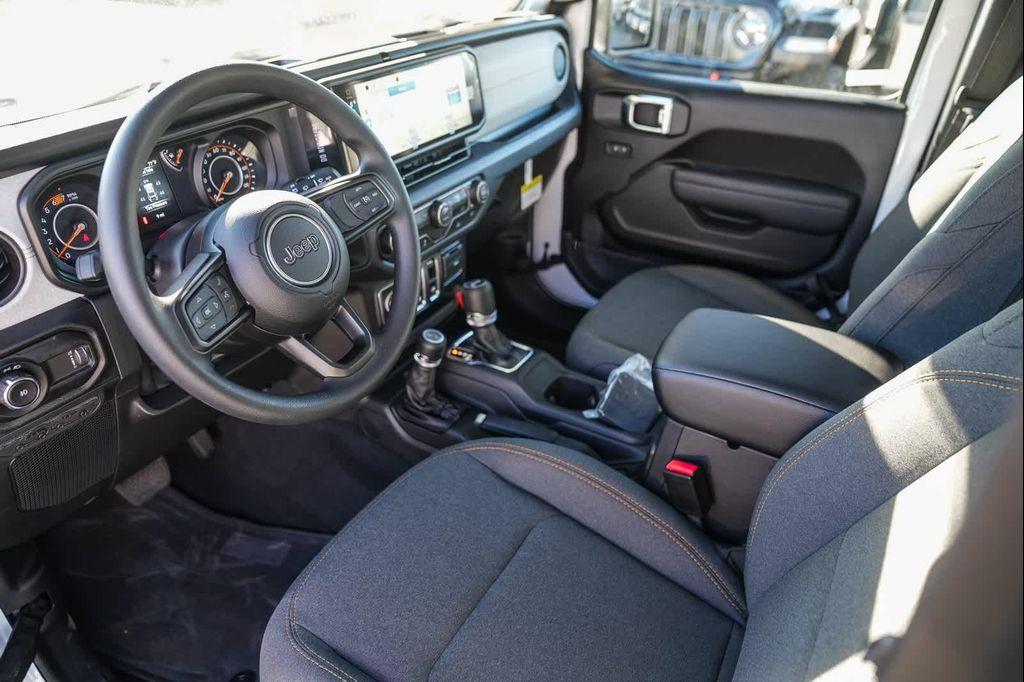 new 2026 Jeep Wrangler car, priced at $36,584