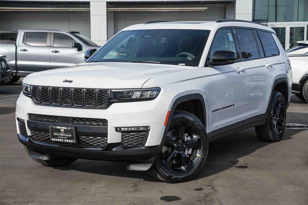 new 2025 Jeep Grand Cherokee L car, priced at $45,728