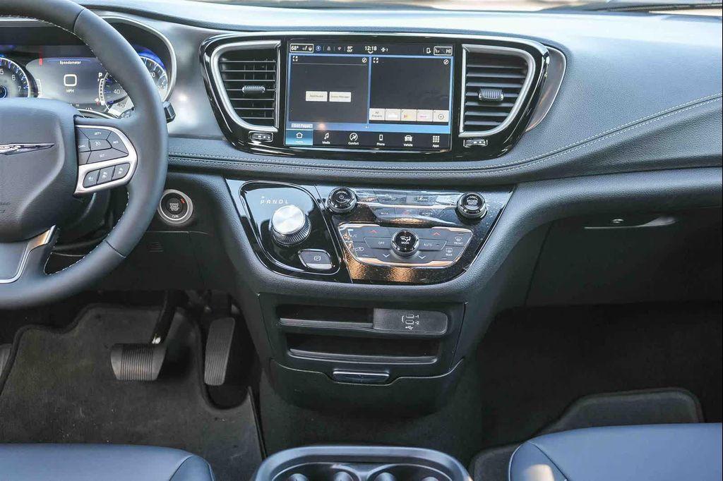 new 2026 Chrysler Pacifica car, priced at $39,649