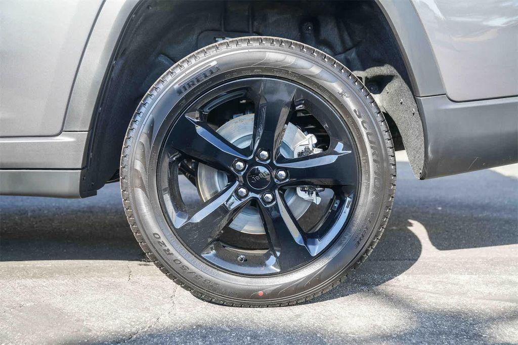 new 2025 Jeep Grand Cherokee L car, priced at $46,498