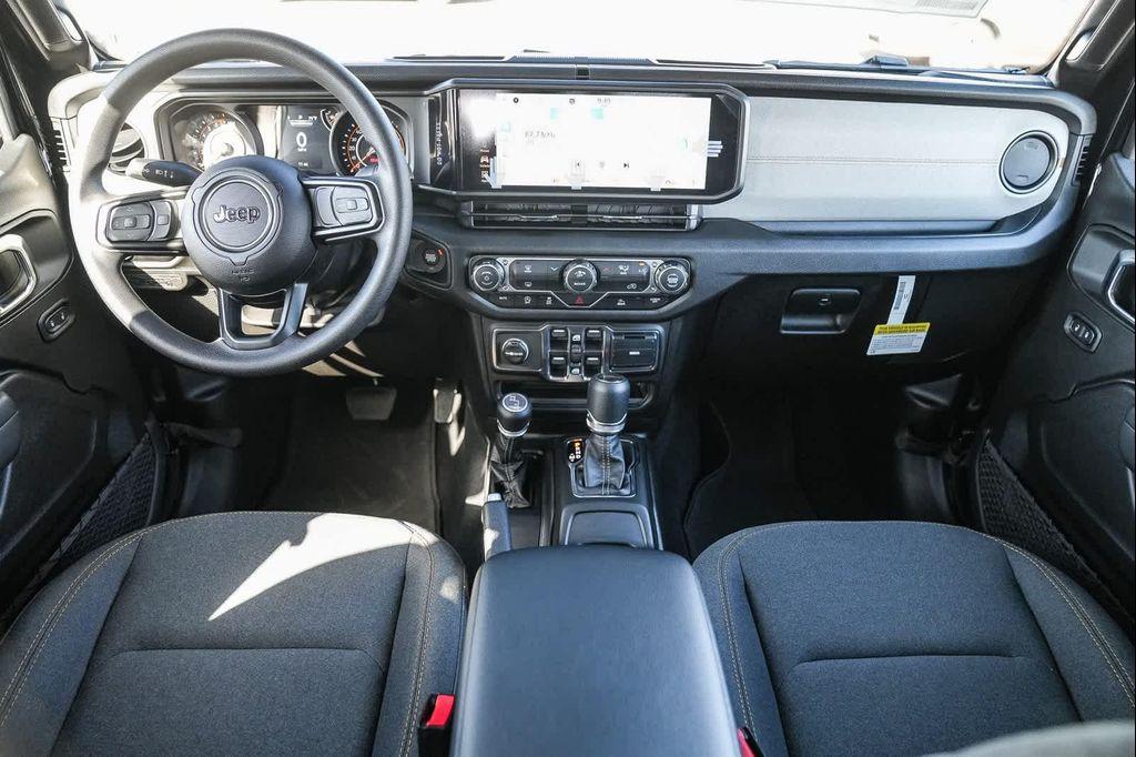 new 2026 Jeep Gladiator car, priced at $37,814