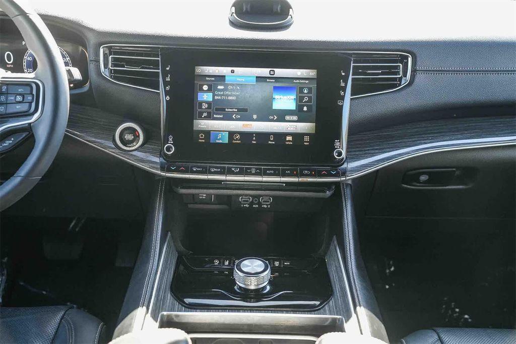 used 2022 Jeep Wagoneer car, priced at $35,682