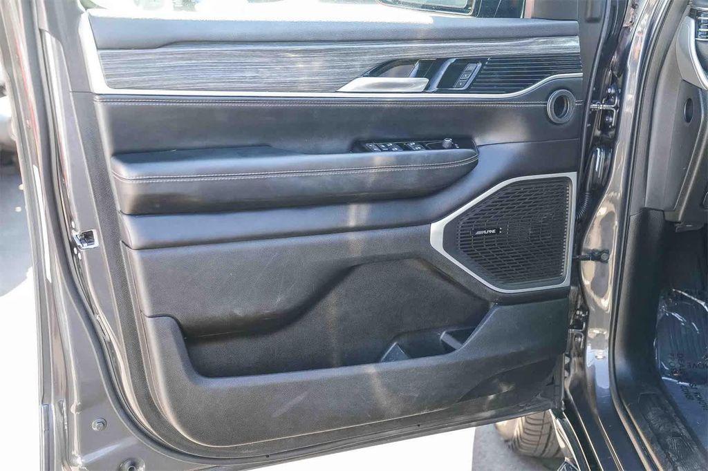 used 2022 Jeep Wagoneer car, priced at $35,682