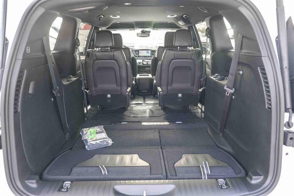 new 2026 Chrysler Pacifica car, priced at $39,234