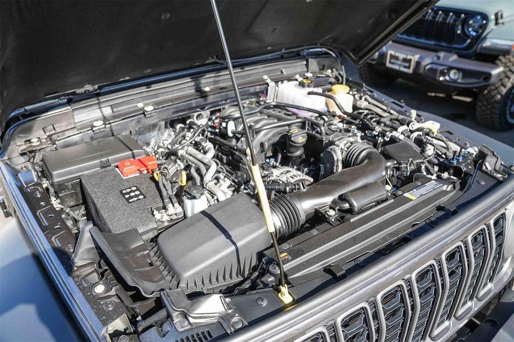 new 2026 Jeep Gladiator car, priced at $37,814