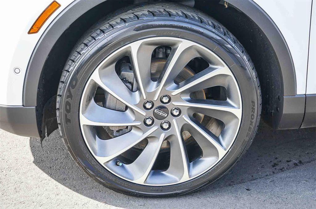 used 2021 Lincoln Nautilus car, priced at $30,203