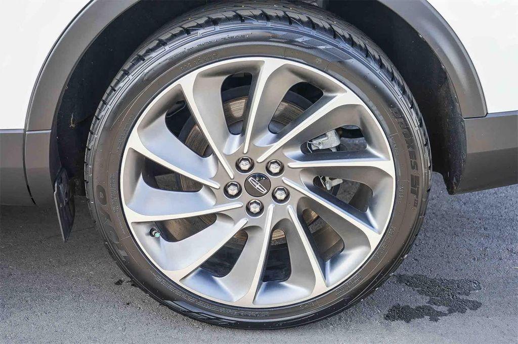 used 2021 Lincoln Nautilus car, priced at $30,203