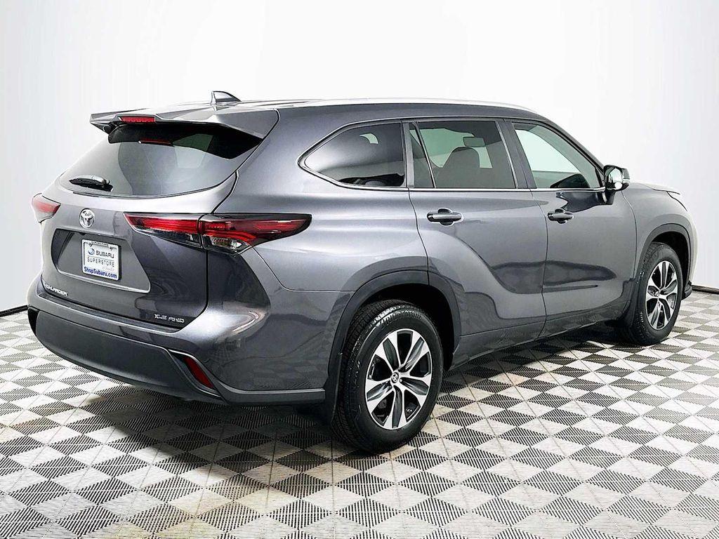 used 2024 Toyota Highlander car, priced at $38,700