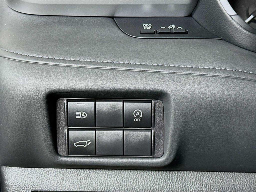 used 2024 Toyota Highlander car, priced at $38,700