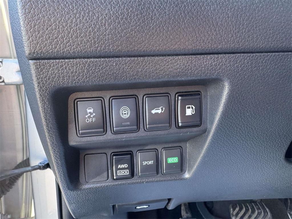 used 2020 Nissan Rogue car, priced at $13,220