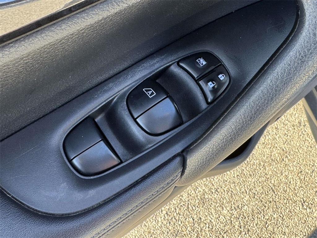 used 2020 Nissan Rogue car, priced at $13,220