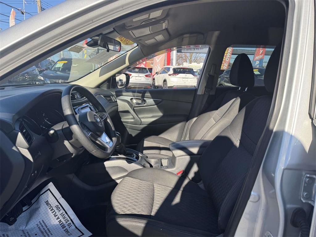 used 2020 Nissan Rogue car, priced at $13,220