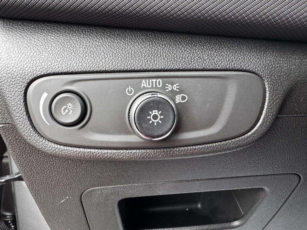 used 2025 Chevrolet TrailBlazer car, priced at $18,289