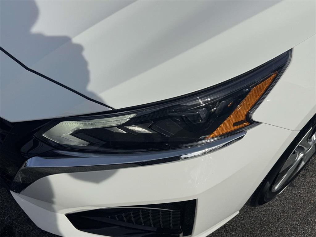used 2025 Nissan Altima car, priced at $18,423