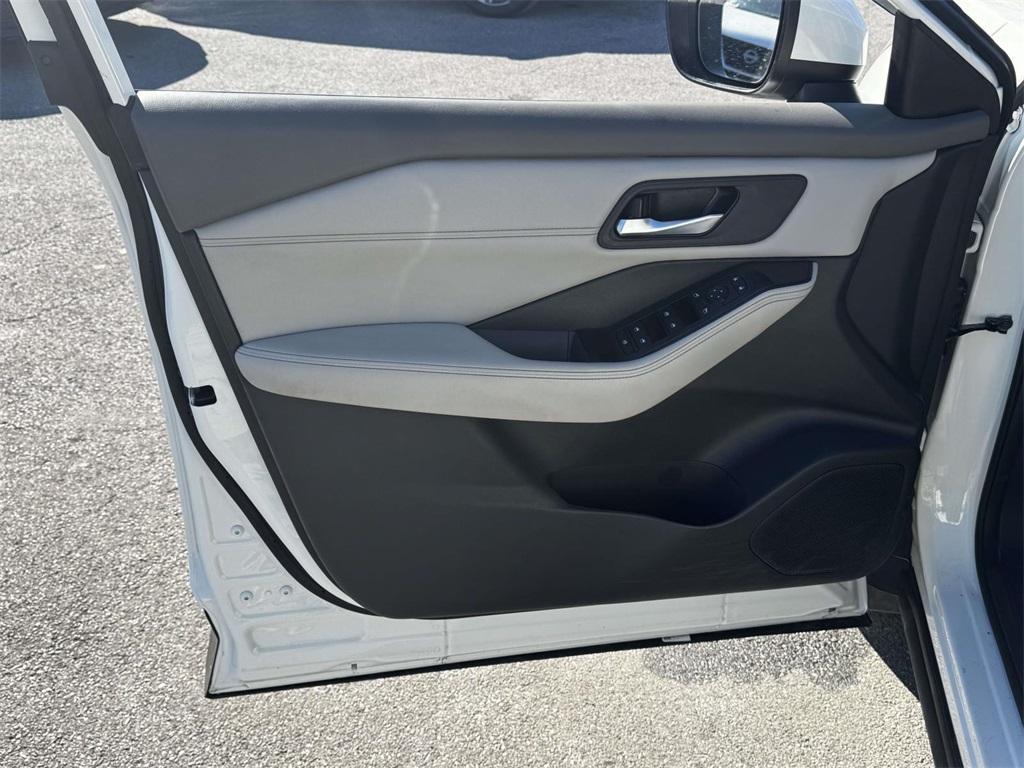 used 2023 Nissan Rogue car, priced at $19,142