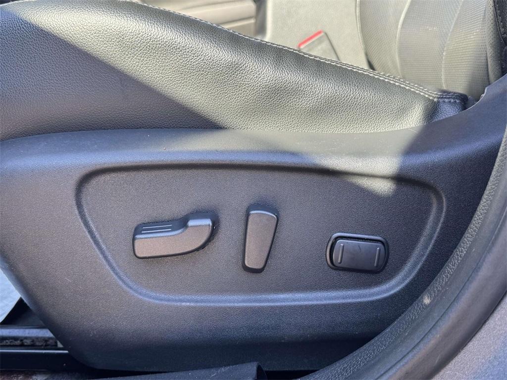 used 2017 Nissan Rogue car, priced at $14,903