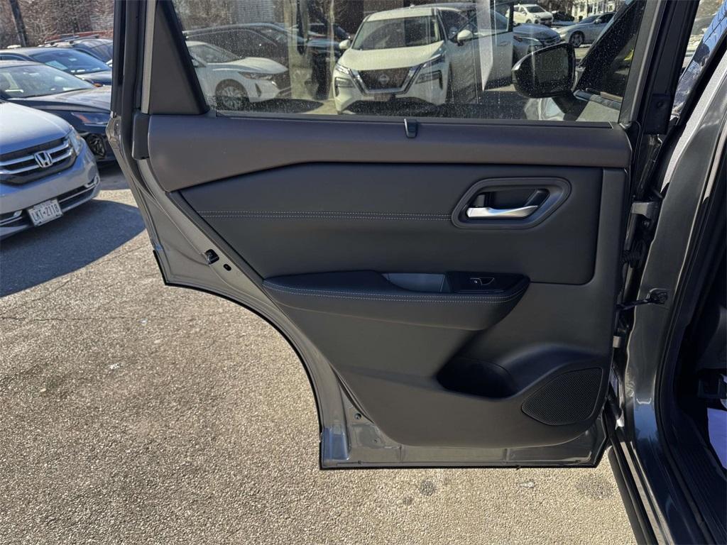 used 2023 Nissan Rogue car, priced at $22,226