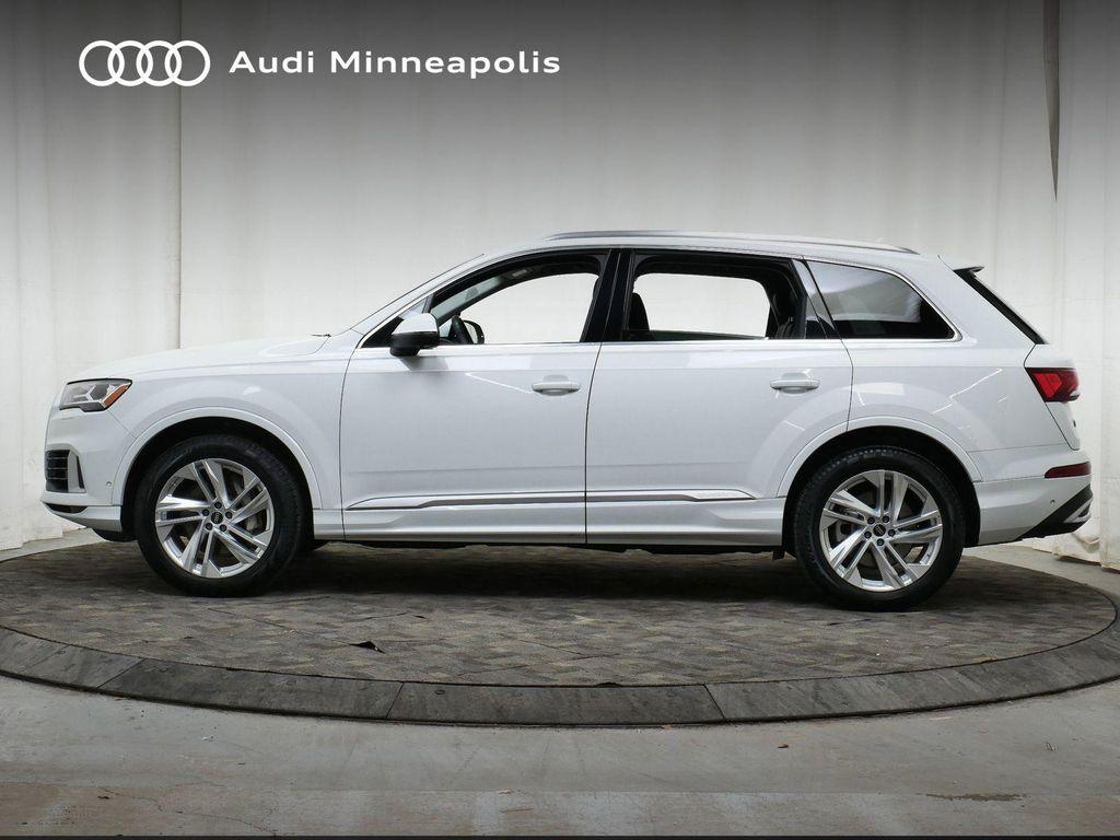 used 2023 Audi Q7 car, priced at $33,977