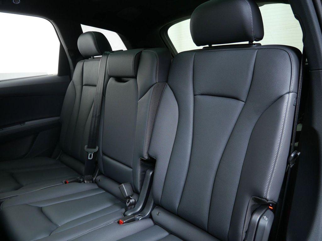 new 2026 Audi Q7 car, priced at $79,155