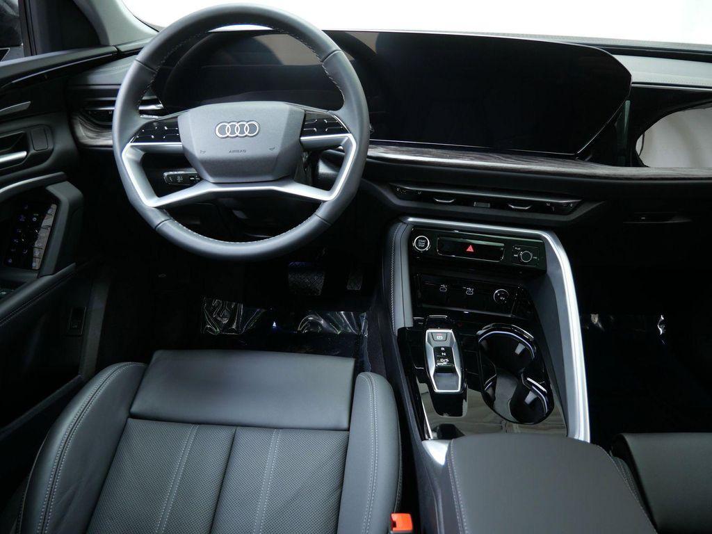 new 2025 Audi Q5 car, priced at $59,850