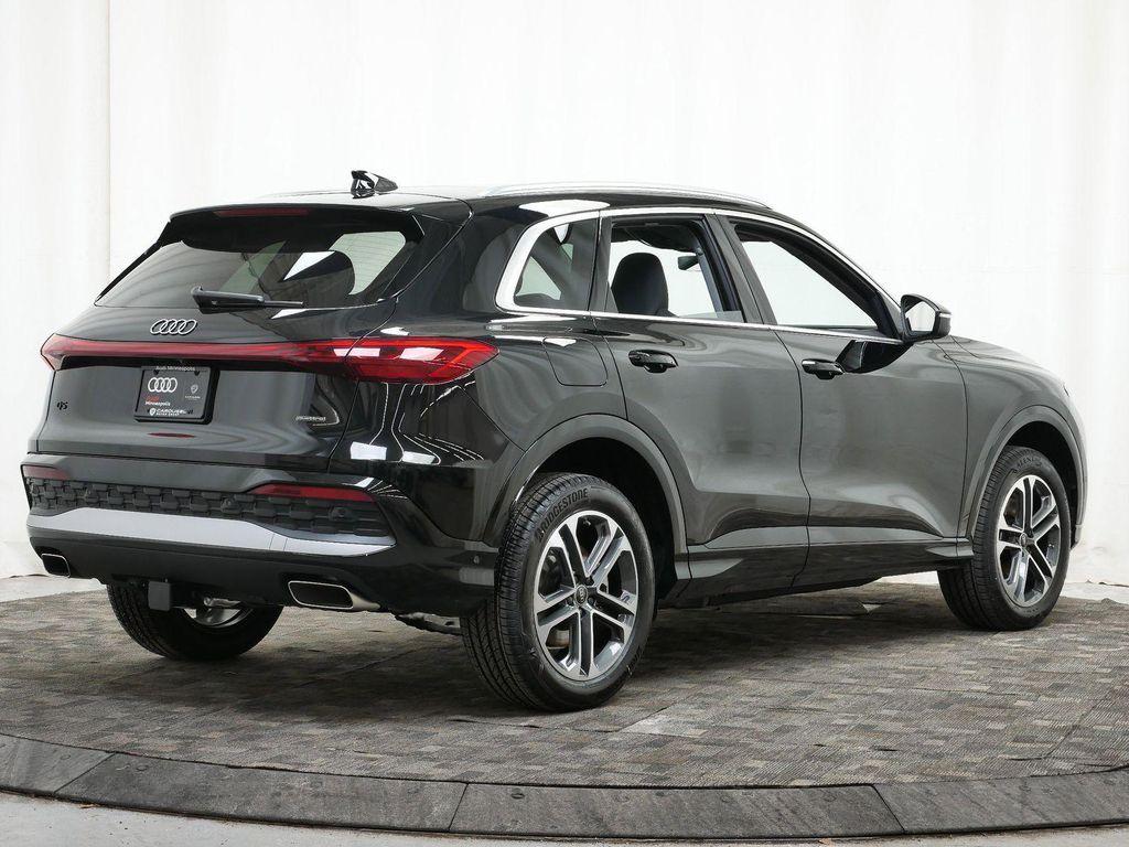 new 2025 Audi Q5 car, priced at $59,700