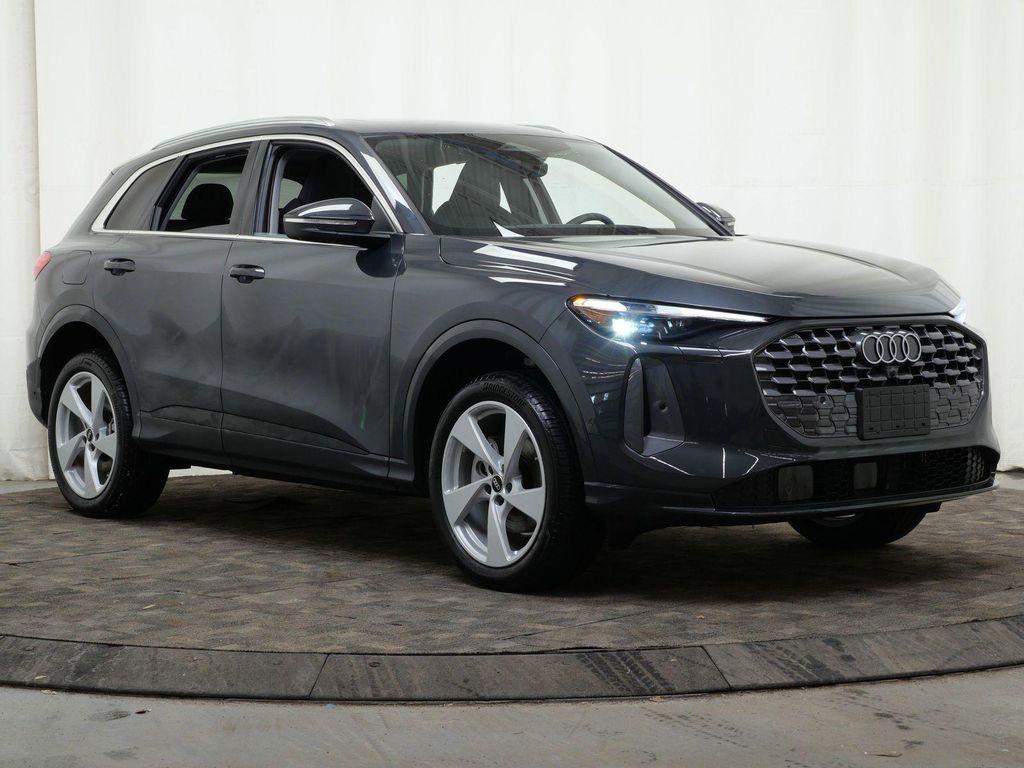 new 2025 Audi Q5 car, priced at $59,850