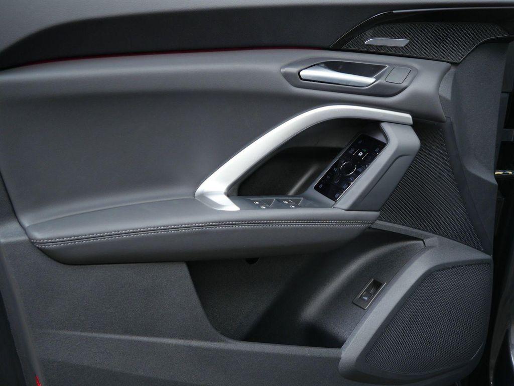 new 2025 Audi Q5 car, priced at $59,850