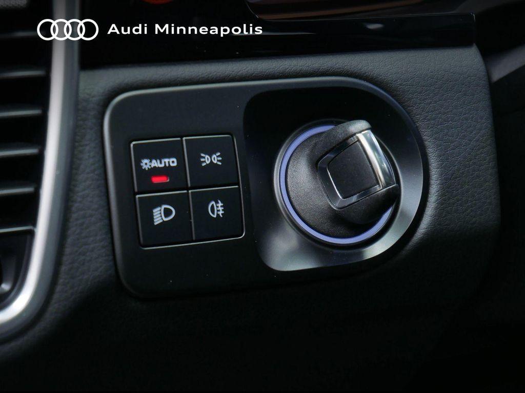 used 2022 Porsche Cayenne car, priced at $53,977