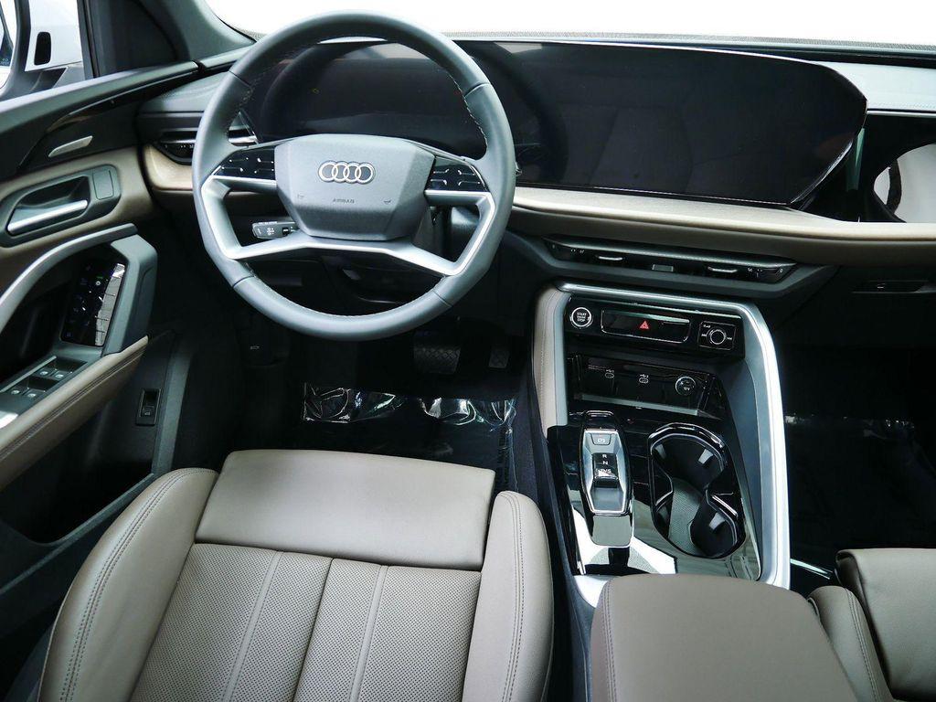 new 2025 Audi Q5 car, priced at $59,940