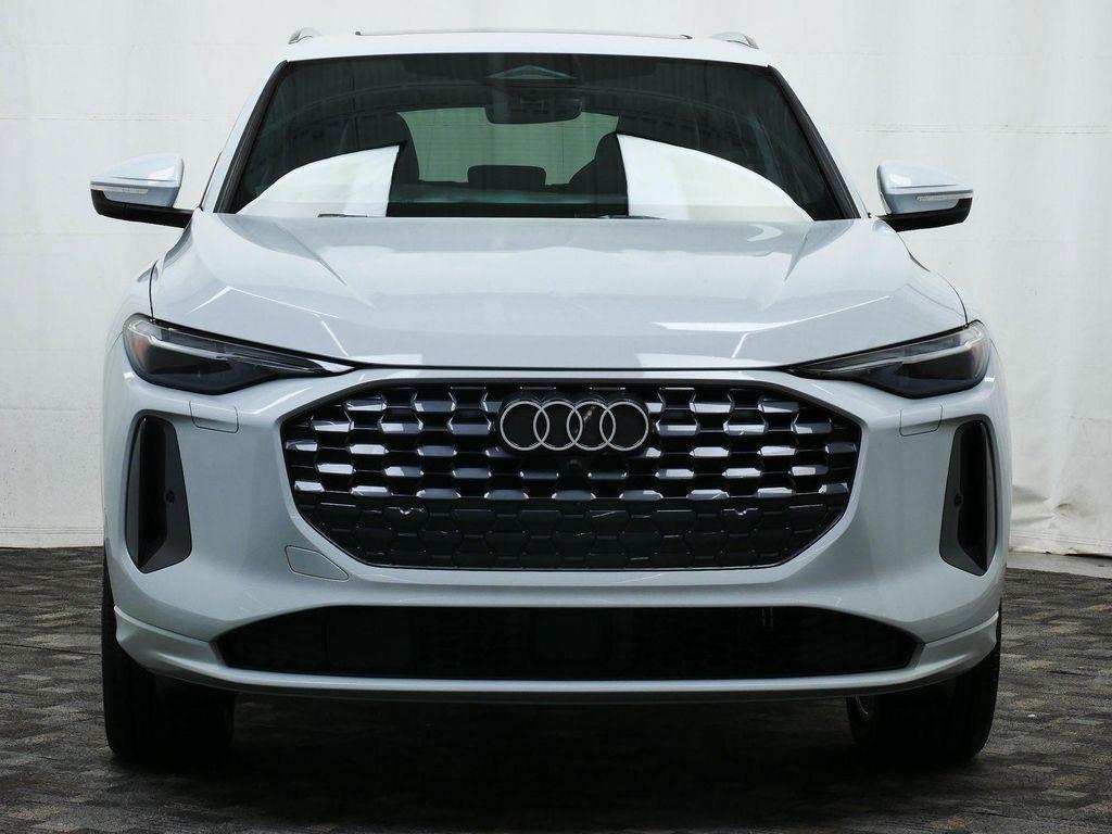 new 2025 Audi Q5 car, priced at $59,940