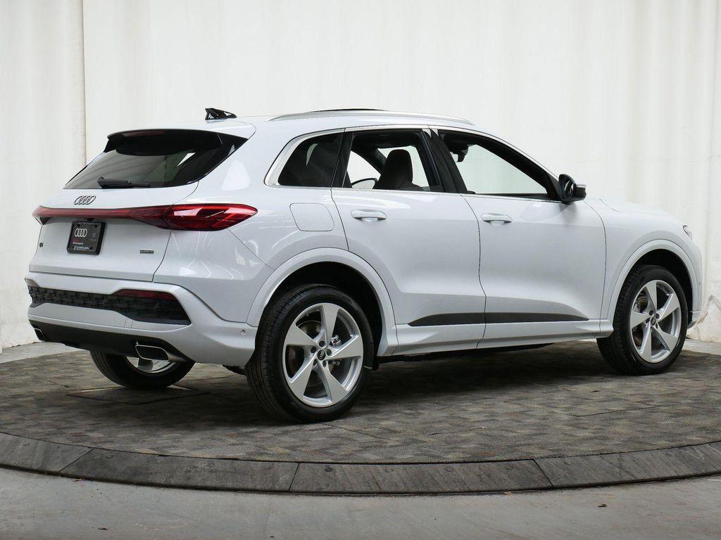 new 2025 Audi Q5 car, priced at $59,850