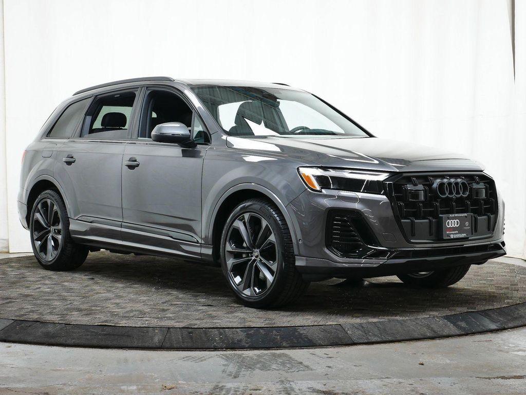 new 2026 Audi Q7 car, priced at $78,445