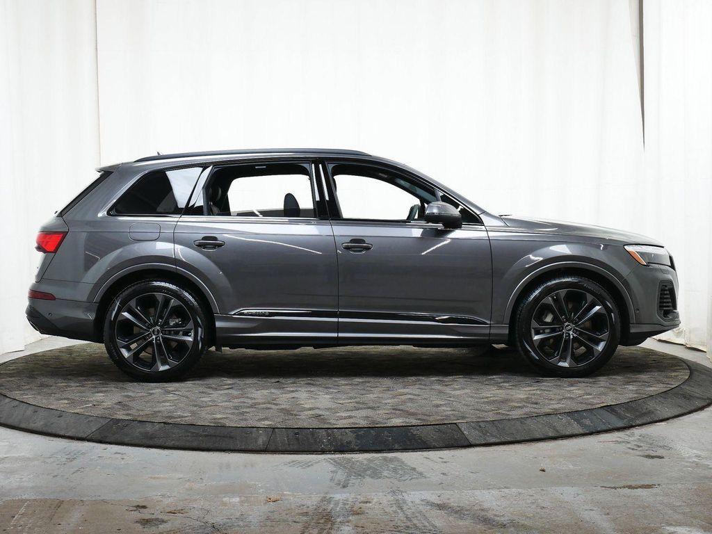 new 2026 Audi Q7 car, priced at $78,445
